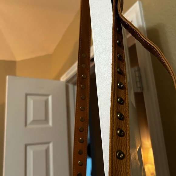 Tan ,Fringed ,Crossbody Bag ,Leather Material .New - Picture 4 of 9